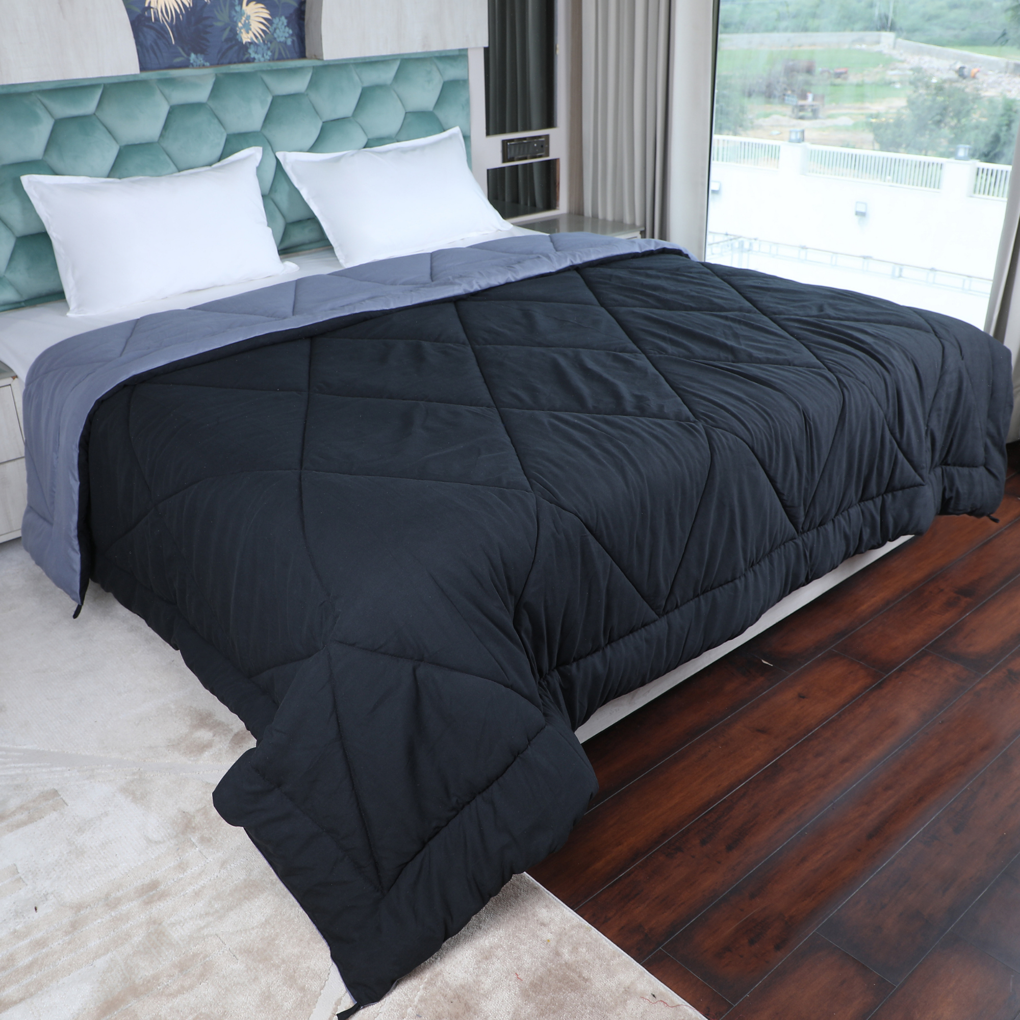 Black-Grey Duvet reversible AVI Lifestyles I02