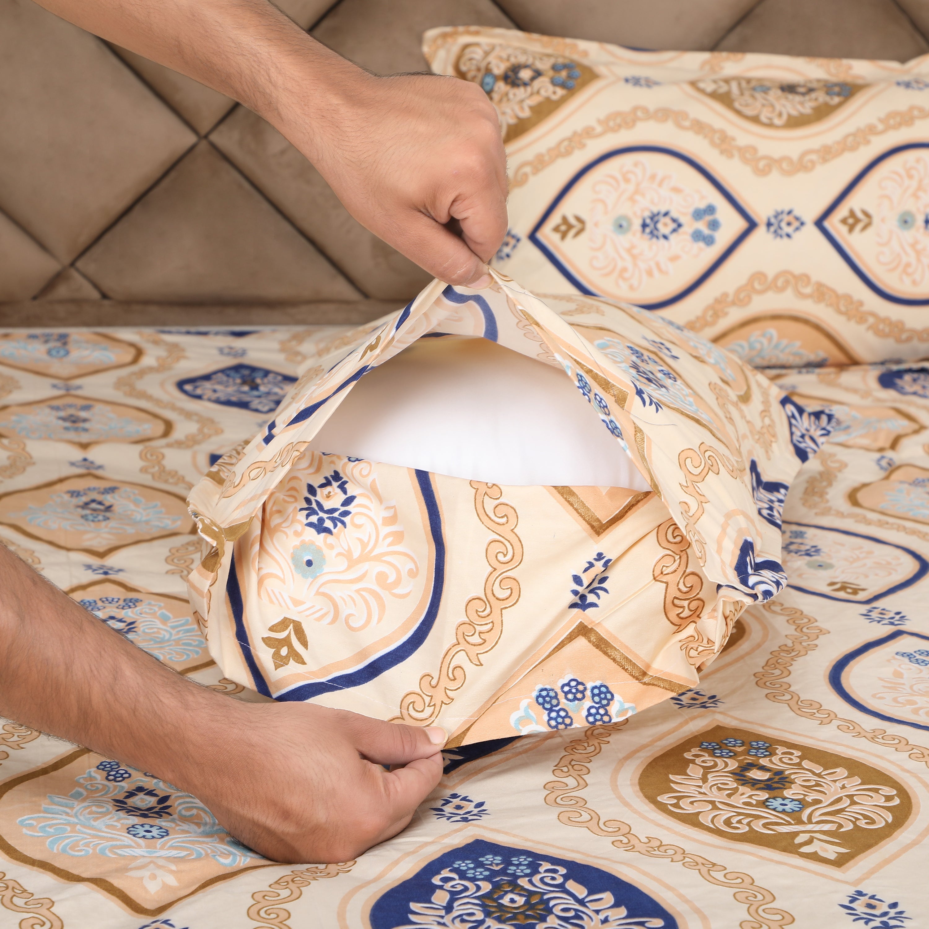 Ultra Marine Polyester Flat Bedsheet with Pillow Cover