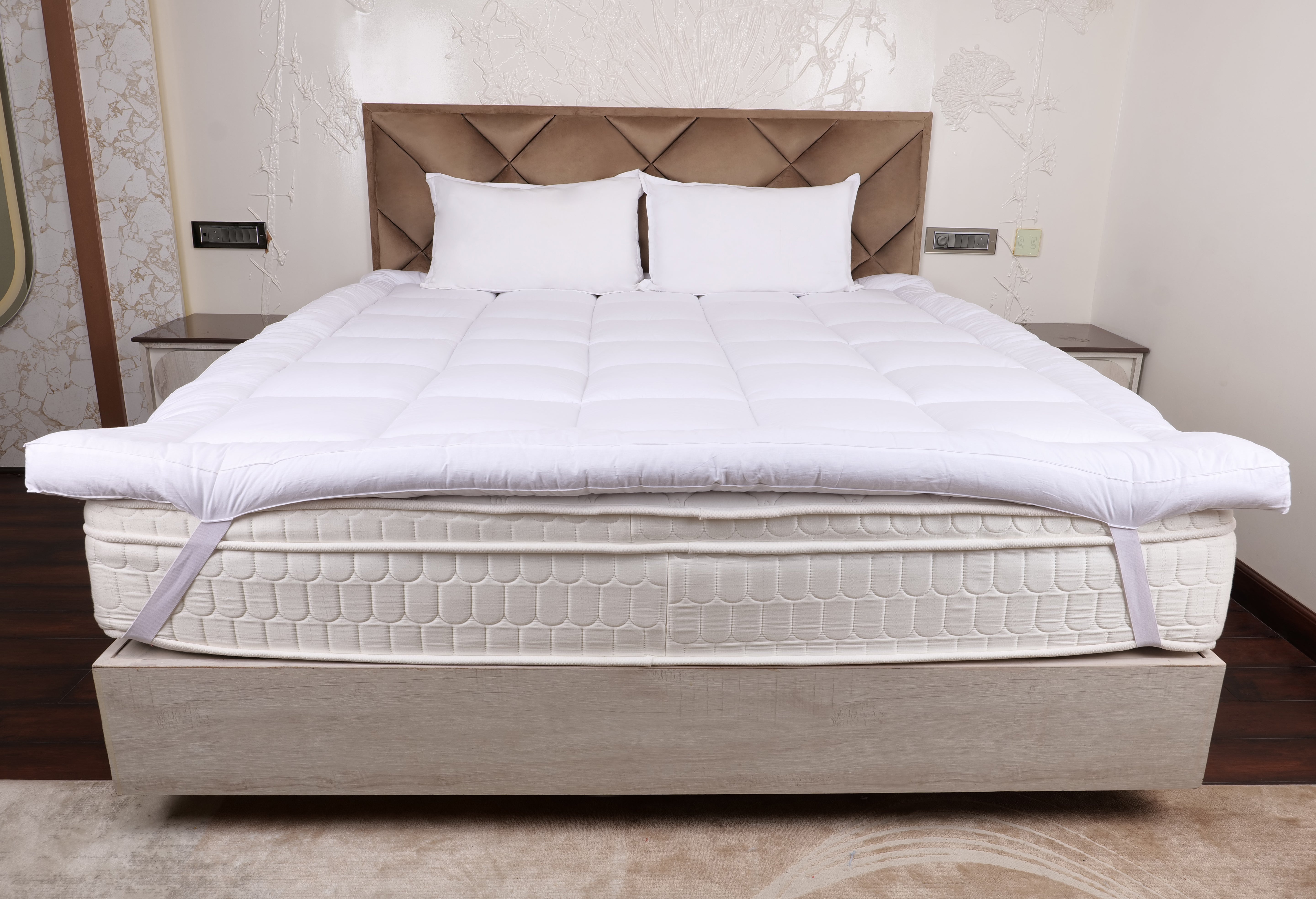 White 1200 GSM Mattress Topper