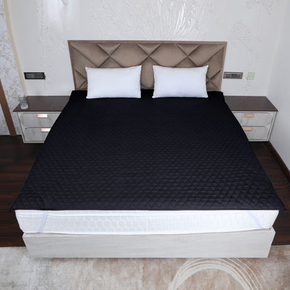 Black Quilted Corner Elastic Mattress Protector