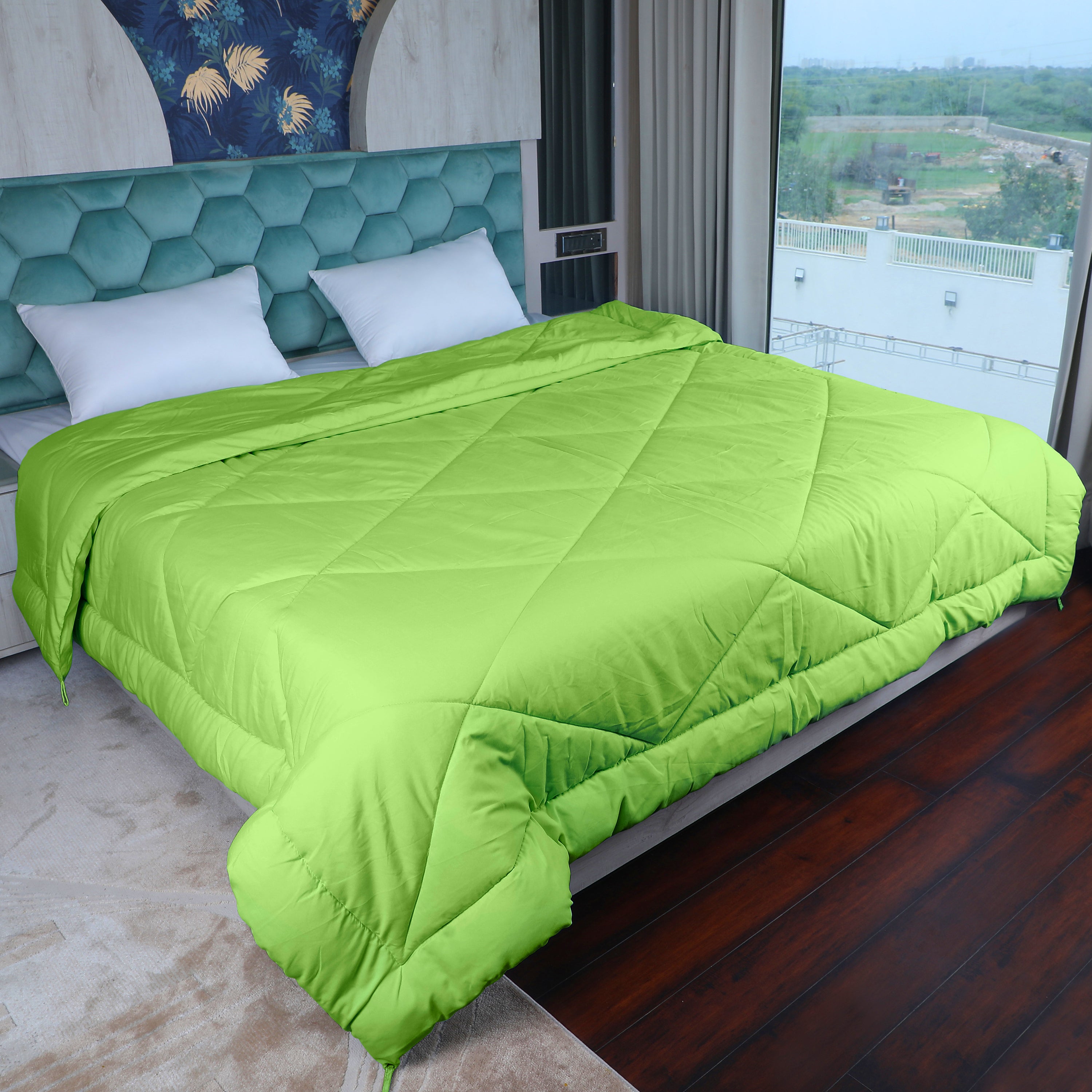 Mint Green Microfiber Polyester Comforter