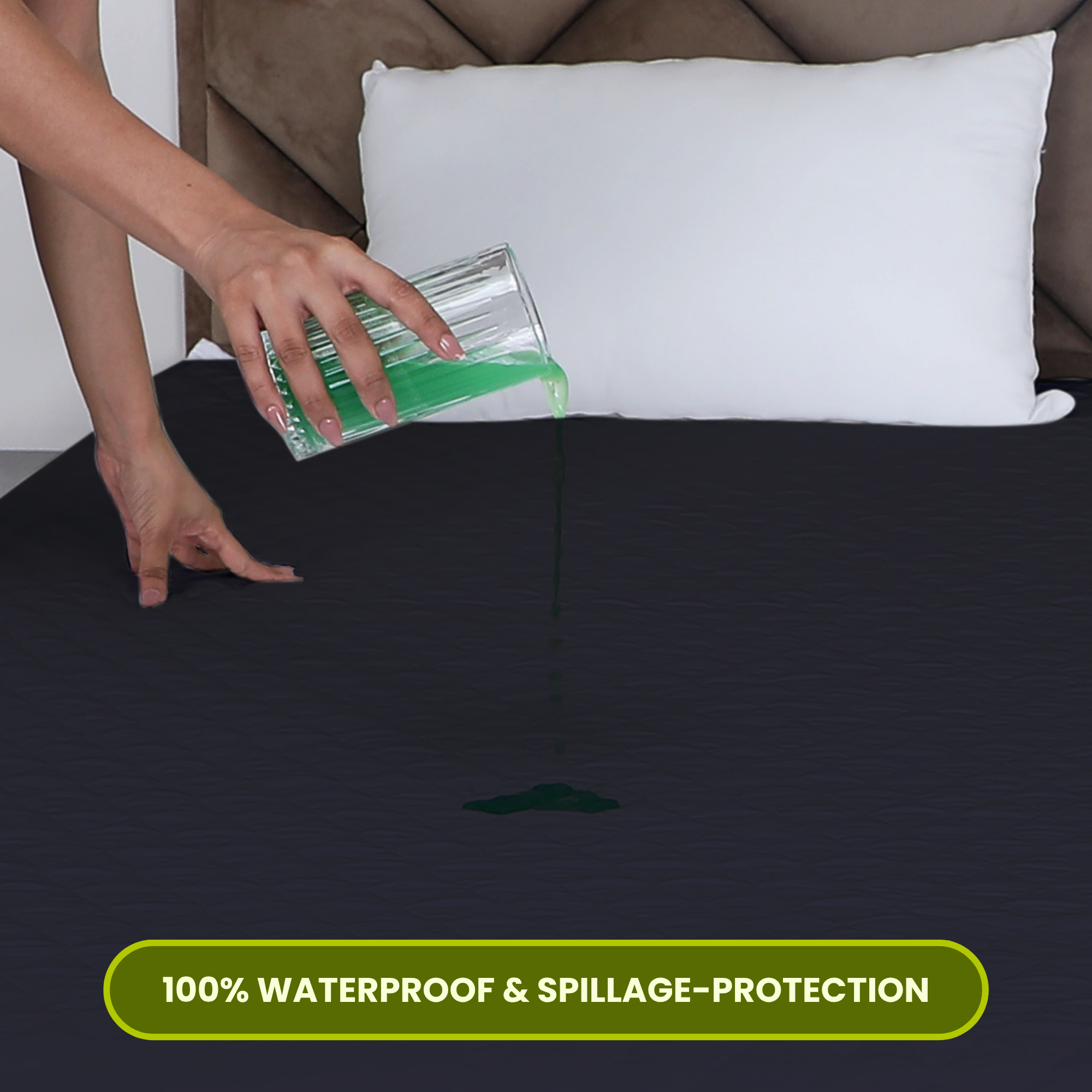 Quilted Black Mattress Protector #fitting_corner-elastic-straps