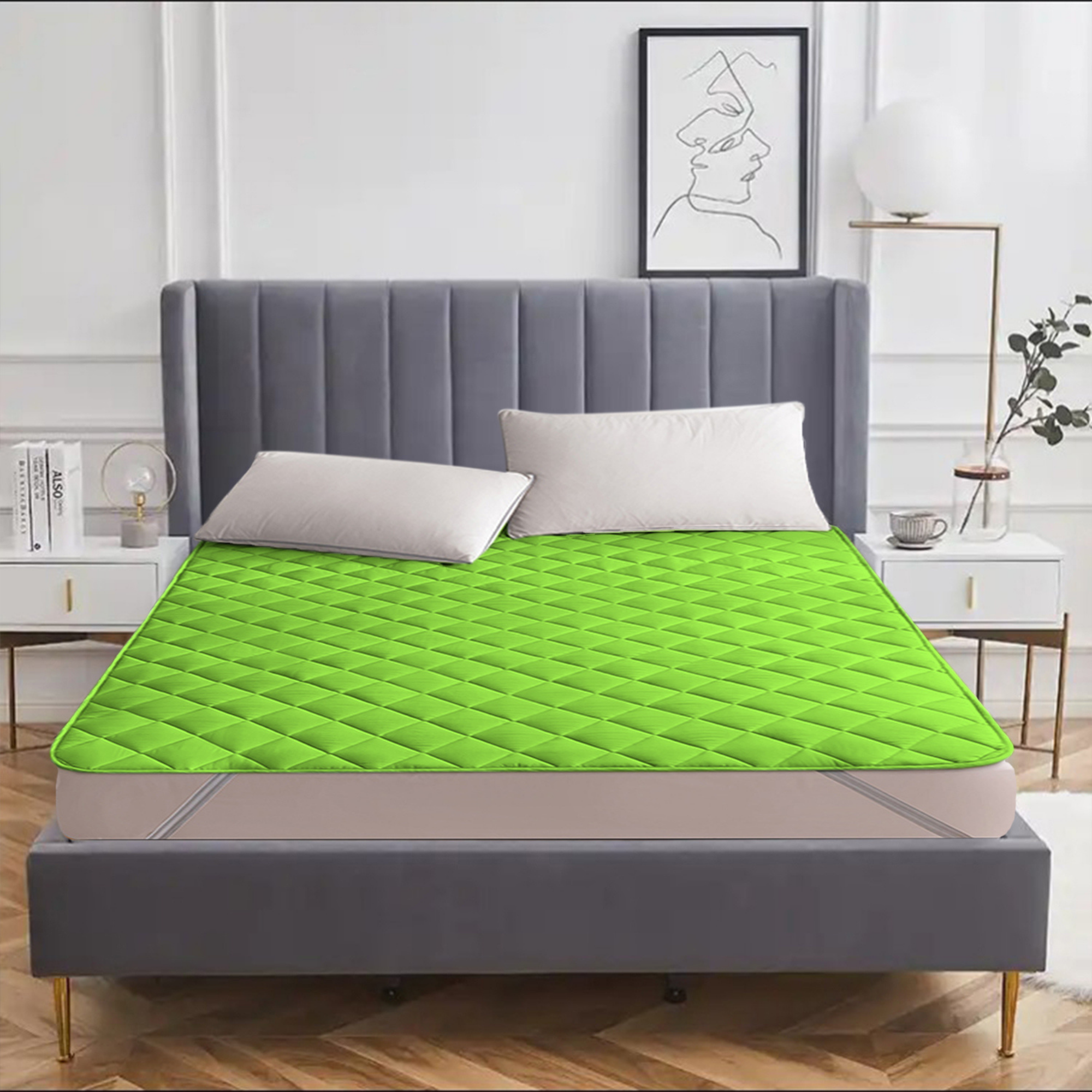 Quilted Mint Green Mattress Protector #fitting_corner-elastic-straps